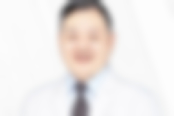 侯典举医生技术到底怎么样？深度解析这位成都八大处整形医生的硬核实力，技术靠谱审美在线