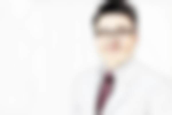 李新医生简介之项目优势：独特技术与个性化方案