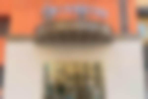 北京蕾士悦容医疗美容门诊部靳玉彪在多国骨干医生团队定位排名