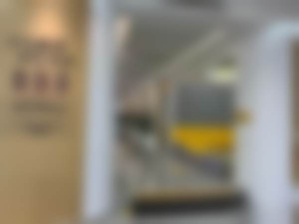 特色科室与诊疗项目——种牙矫正美白修复全覆盖