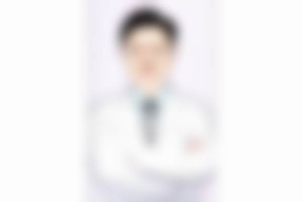 合肥维视眼科医院医生团队：安徽省正规眼科医生排名中的专精力量